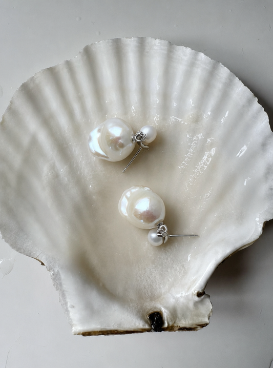 Small Tide Baroque Earrings