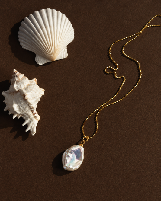 Petal Drop Pearl Necklace