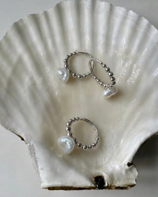 Tide Bead Baroque Ring